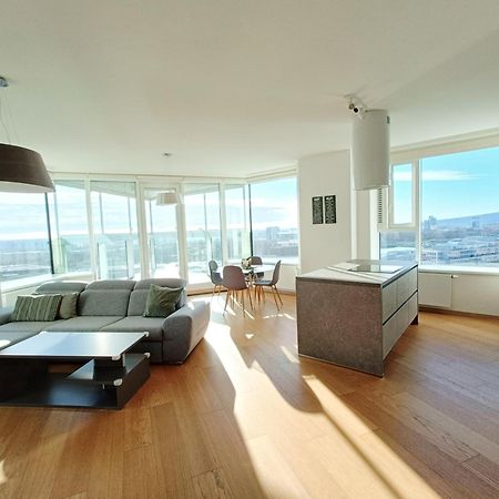 ברטיסלאבה Sag Panorama Apartment 3 Rooms 19Th Floor Great View Free Parking מראה חיצוני תמונה