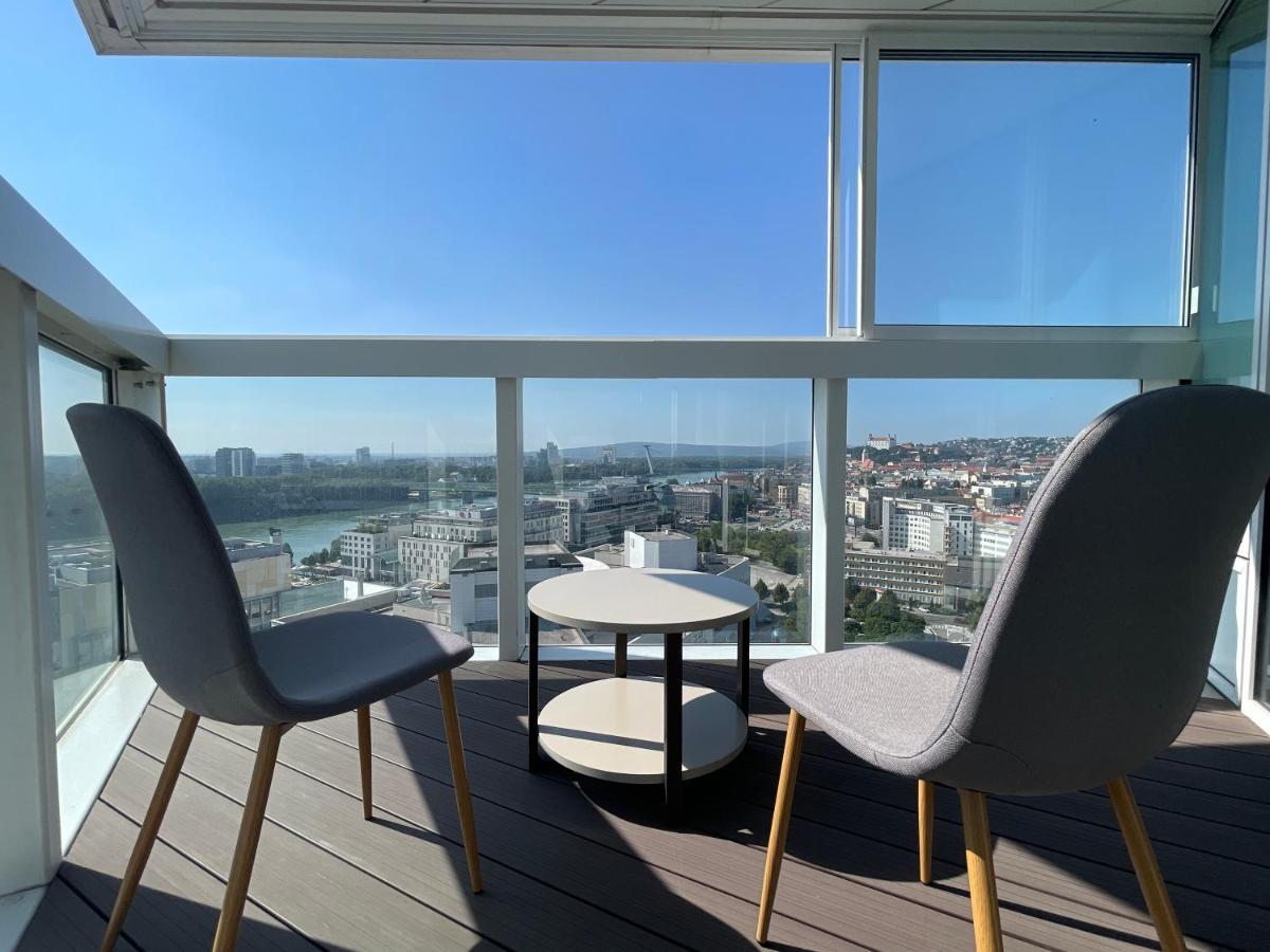 ברטיסלאבה Sag Panorama Apartment 3 Rooms 19Th Floor Great View Free Parking מראה חיצוני תמונה