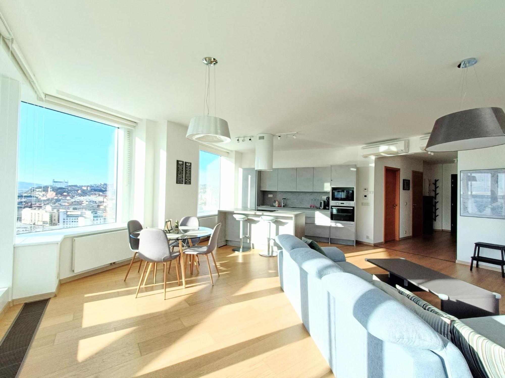 ברטיסלאבה Sag Panorama Apartment 3 Rooms 19Th Floor Great View Free Parking מראה חיצוני תמונה