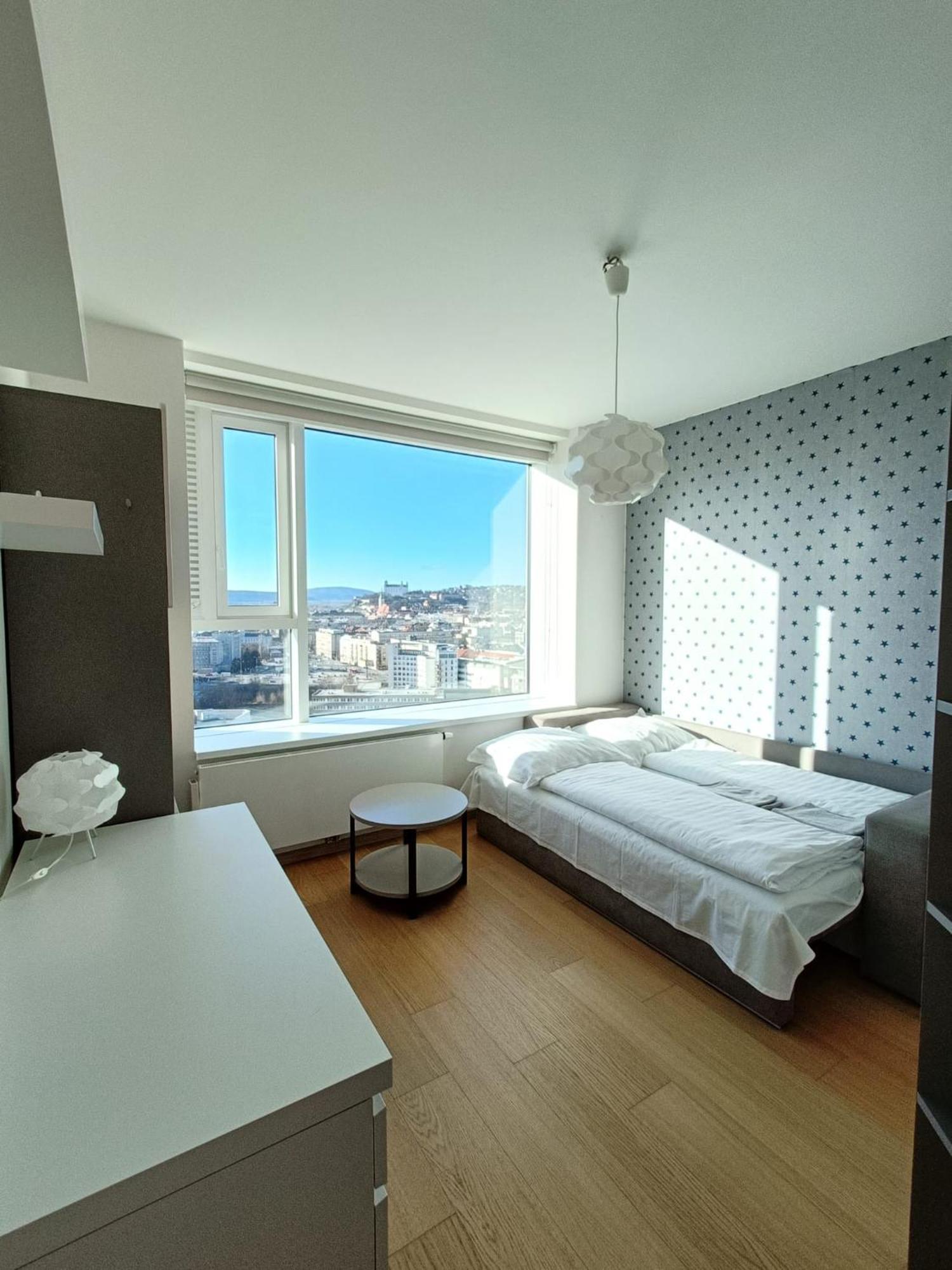 ברטיסלאבה Sag Panorama Apartment 3 Rooms 19Th Floor Great View Free Parking מראה חיצוני תמונה